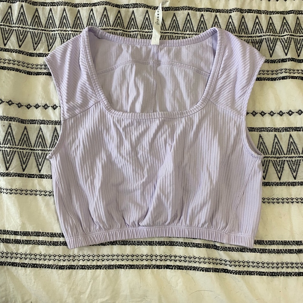 Cropped lululemon tank